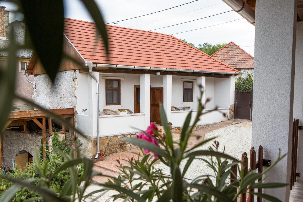 Tokaj Hill Panorama Guesthouse Szerencs Exterior photo